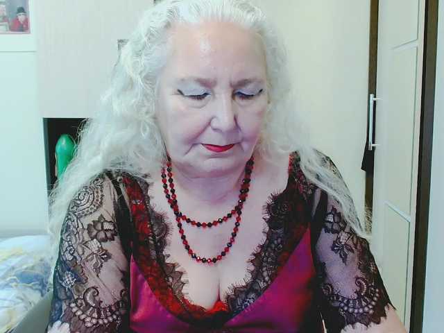 grannywants live cam on BongaCams