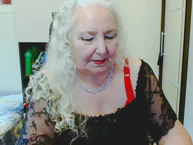 grannywants live cam on BongaCams