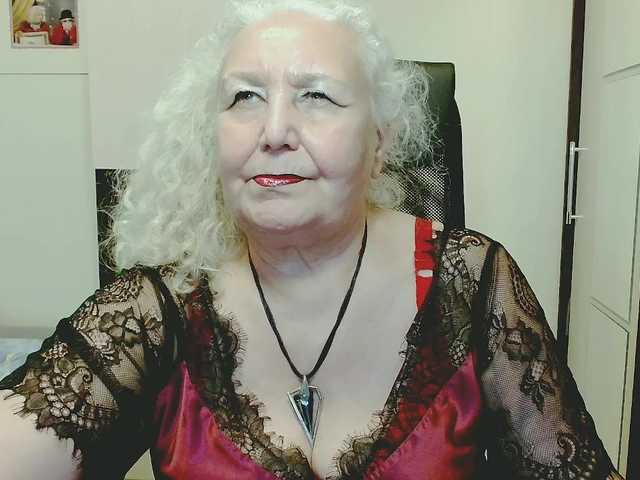 grannywants live cam on BongaCams