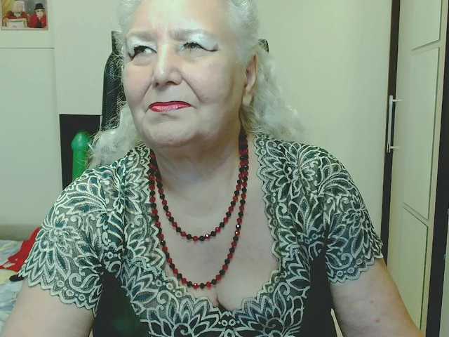 grannywants live cam on BongaCams