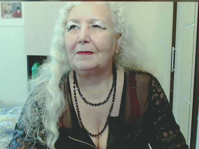 grannywants live cam on BongaCams