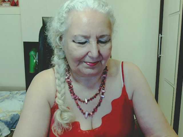 GrannyWants live webcam show