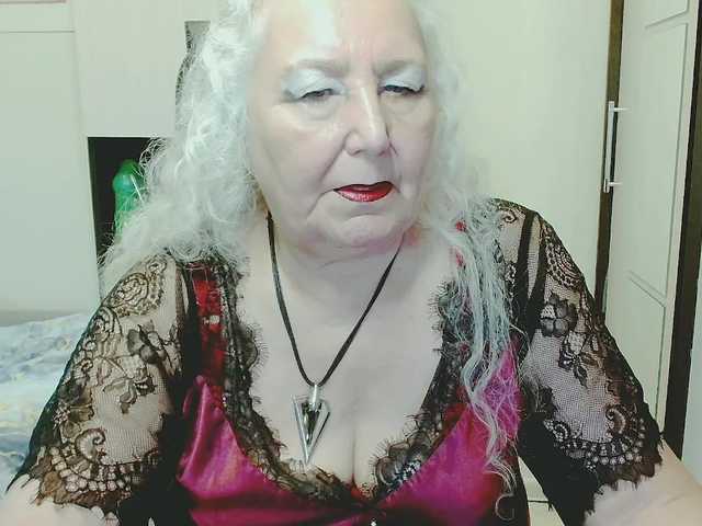 grannywants live cam on BongaCams