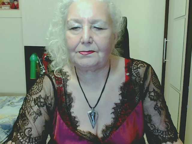 grannywants live cam on BongaCams
