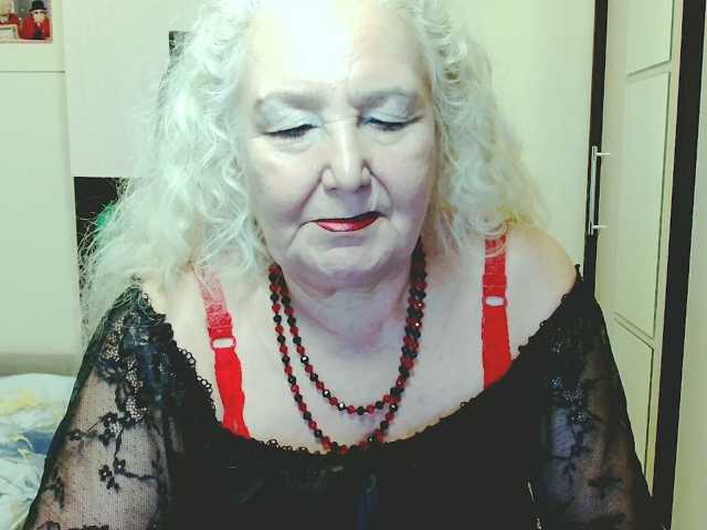 grannywants live cam on BongaCams