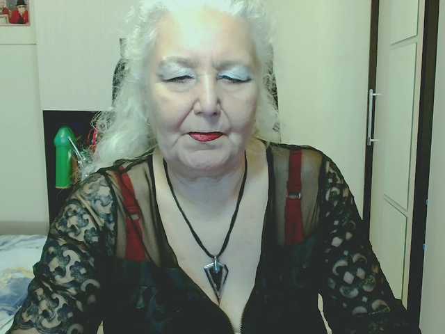 grannywants live cam on BongaCams