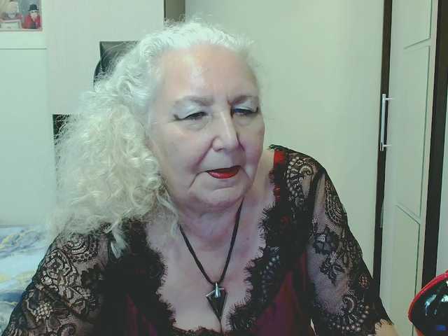 grannywants live webcam show