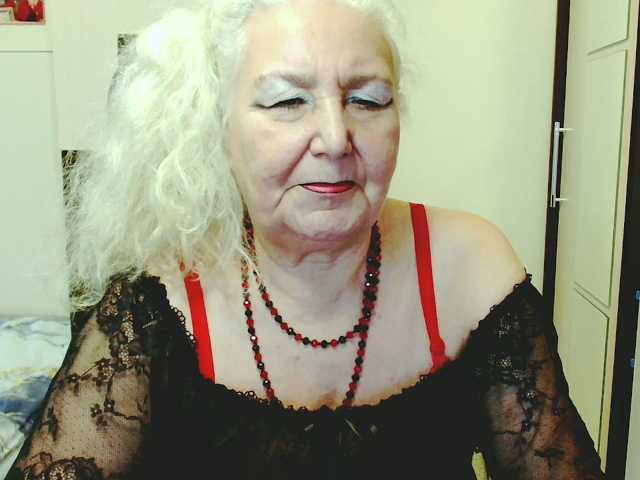grannywants live cam on BongaCams