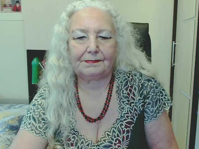 grannywants live cam on BongaCams