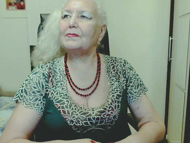 grannywants live cam on BongaCams