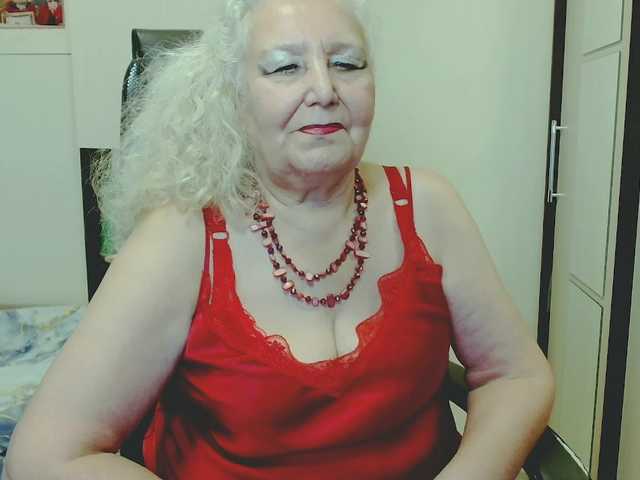 grannywants live cam on BongaCams