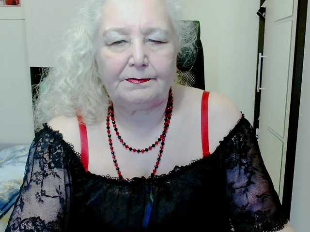 grannywants's BongaCams show and profile