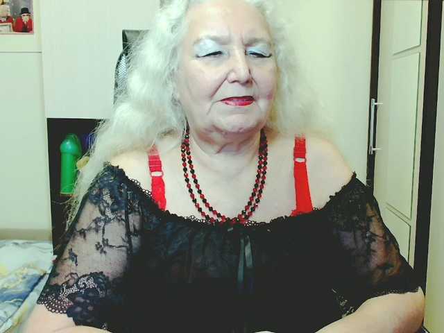grannywants live cam on BongaCams