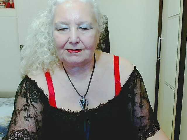 grannywants live cam on BongaCams