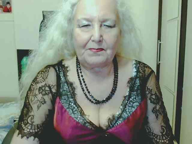 Model: GrannyWants