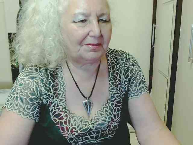 Model: GrannyWants