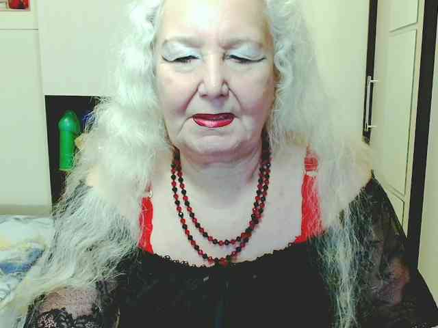Model: GrannyWants