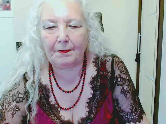 Model: GrannyWants