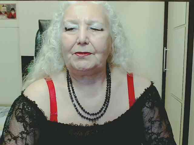 Model: GrannyWants