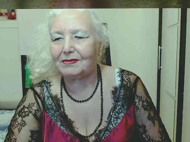 Model: GrannyWants