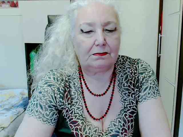 Model: GrannyWants