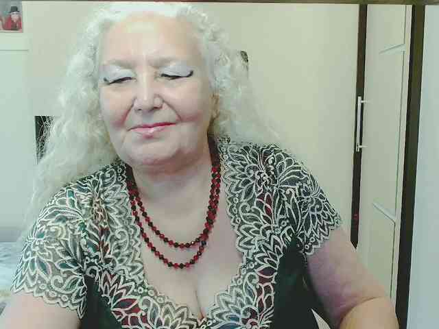 Model: GrannyWants