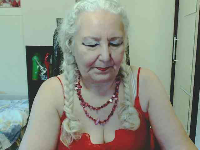 Model: GrannyWants