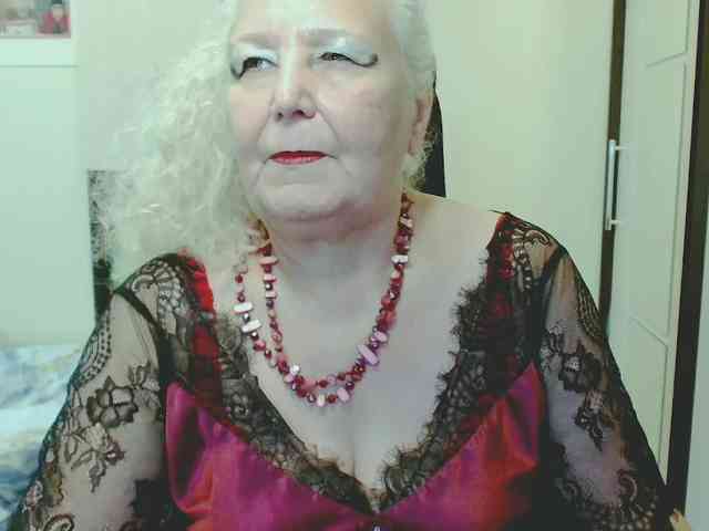 Model: GrannyWants