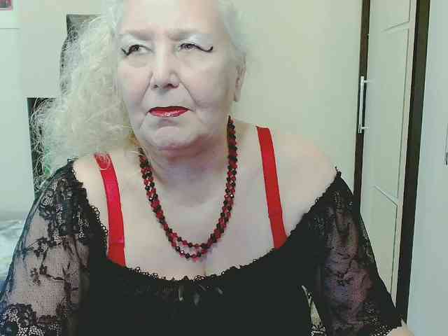 Model: GrannyWants
