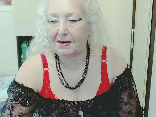 Model: GrannyWants