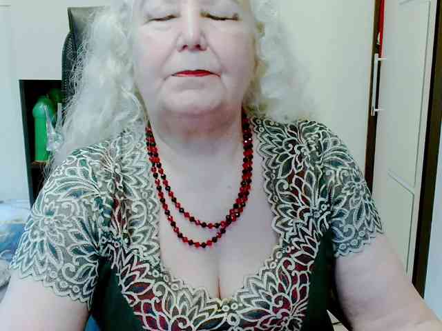 Model: GrannyWants