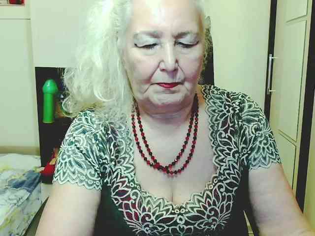 Model: GrannyWants