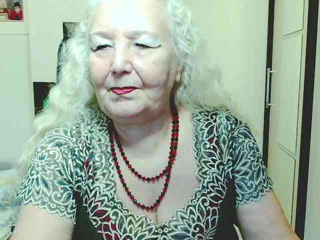 Model: GrannyWants