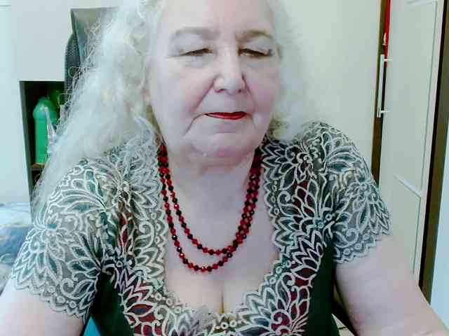 Model: GrannyWants