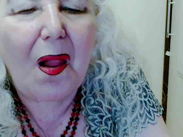 Model: GrannyWants