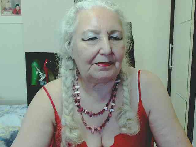 Model: GrannyWants