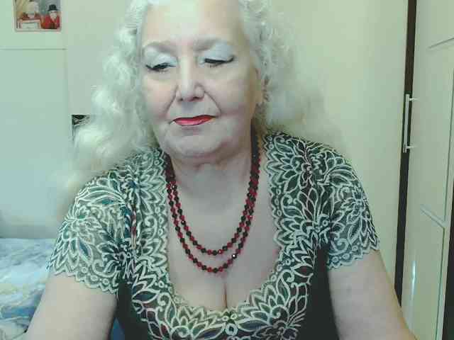Model: GrannyWants