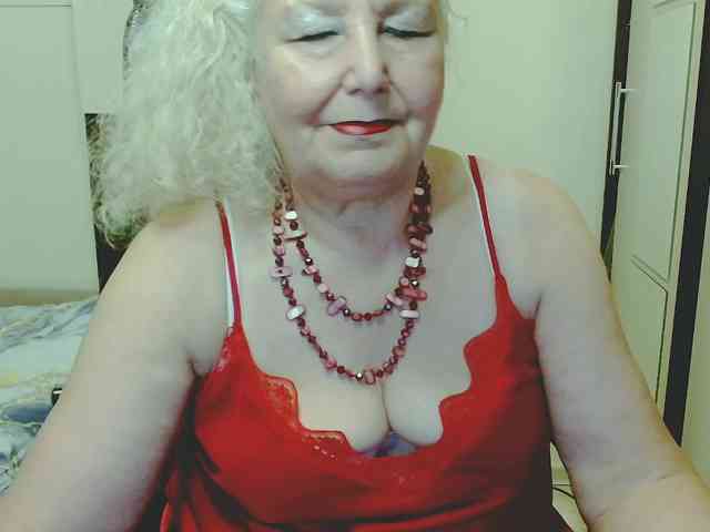 Model: GrannyWants