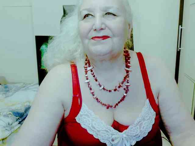 Model: GrannyWants