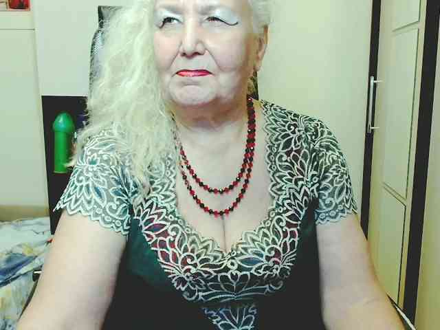 Model: GrannyWants