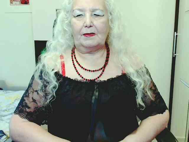 Model: GrannyWants