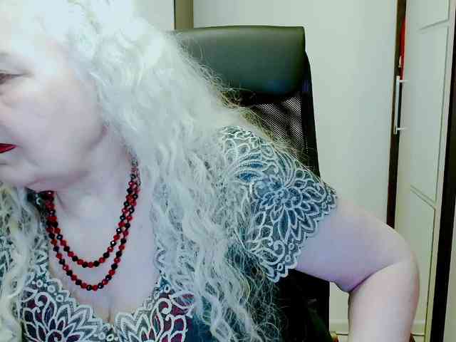 Model: GrannyWants