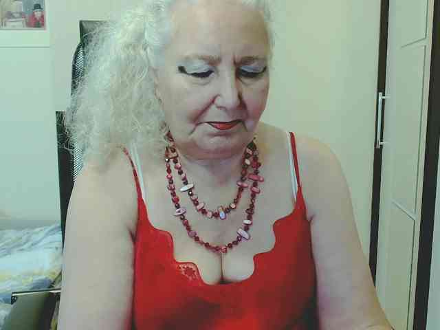 Model: GrannyWants