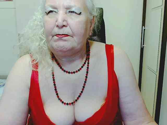 Model: GrannyWants