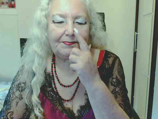 Model: GrannyWants
