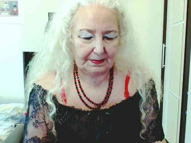 Model: GrannyWants