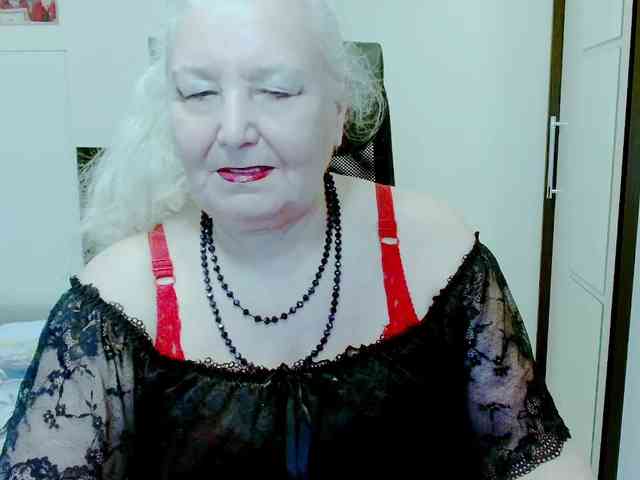 Model: GrannyWants