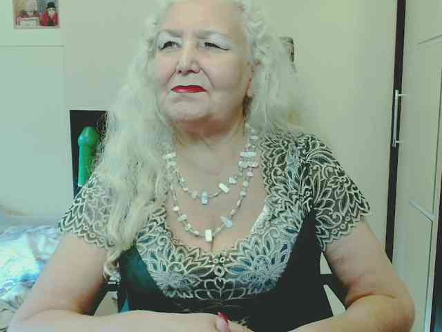 Model: GrannyWants