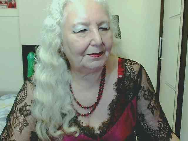 Model: GrannyWants