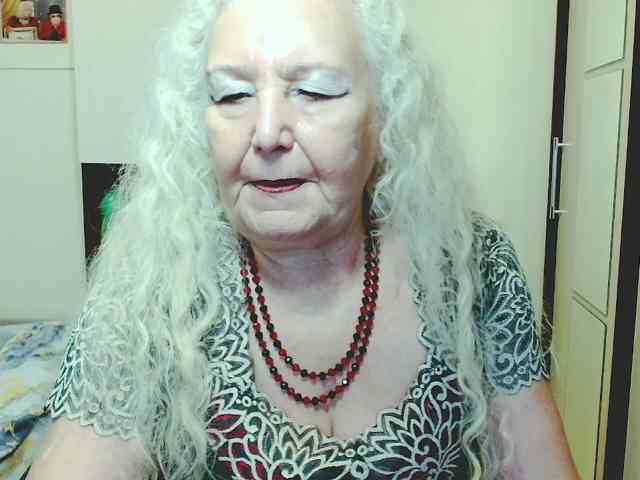 Model: GrannyWants